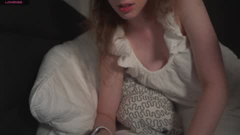 Anna online show from September 2025 12:13:02 AM