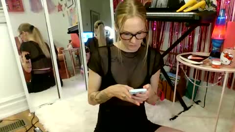 Snapshot of annadelrae444 chatting on September 2025 03:19:01 AM annadelrae444 online show from September 2025 03:19:01 AM