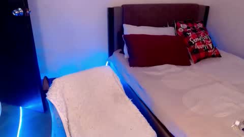 ANNA online show from January 2026 12:13:01 AM