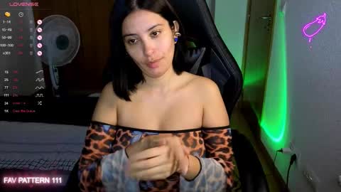 Snapshot of annadolll chatting on November 2025 09:24:02 PM OF twitter annadangerx pornhub online show from November 2025 09:24:02 PM