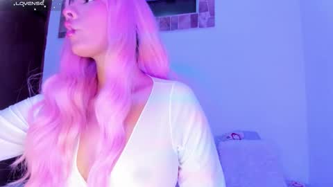 annafoox_ online show from October 2025 10:41:01 AM