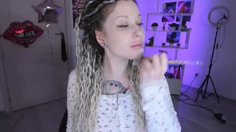 Anna online show from November 2025 03:30:02 AM