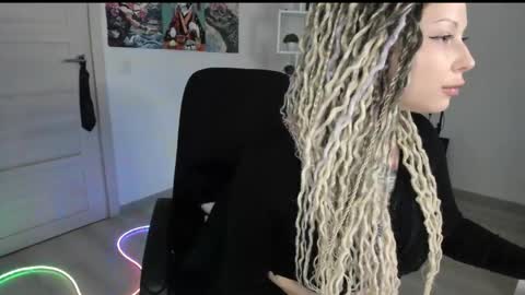 Anna online show from April 2026 05:43:02 PM