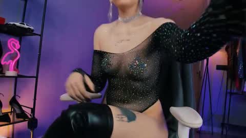 Anna online show from October 2025 07:22:01 PM