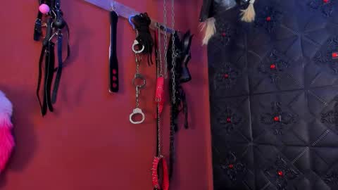  Annavi  online show from December 2025 07:40:02 PM