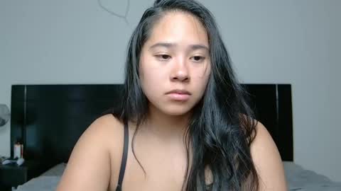 Anna online show from April 2026 09:54:01 PM