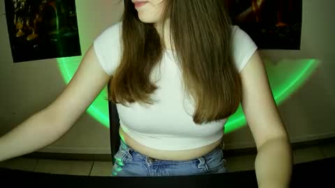 Bella online show from September 2025 12:07:01 PM