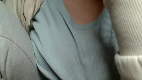 Bella online show from April 2026 09:39:33 PM