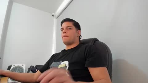 Anndy Hardy online show from January 2025 03:00:02 PM