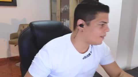 Anndy Hardy online show from November 2025 09:03:02 PM