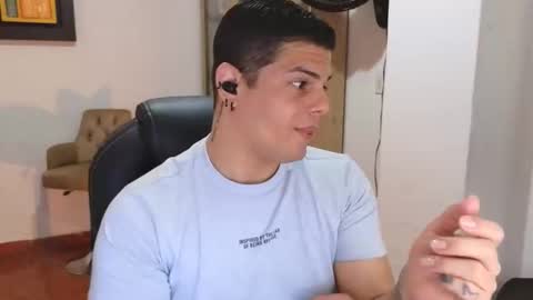 Anndy Hardy online show from November 2025 08:52:01 PM