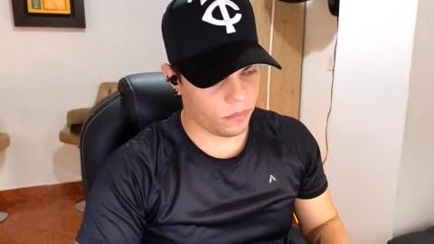 Anndy Hardy online show from November 2025 08:07:01 PM