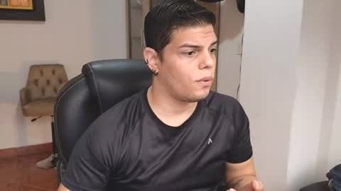 Anndy Hardy online show from November 2025 09:14:02 PM