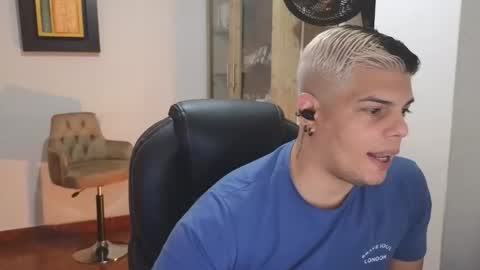 Anndy Hardy online show from November 2025 10:45:01 PM