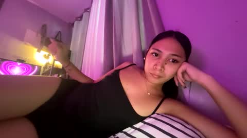 Snapshot of anne_chanelx chatting on May 2026 11:44:02 PM anne_chanelx online show from May 2026 11:44:02 PM