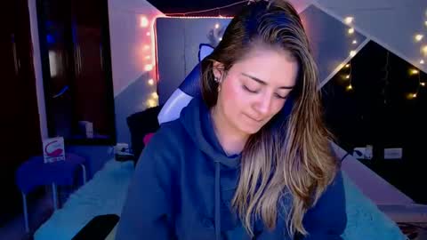 Anne  online show from March 2025 10:58:01 PM