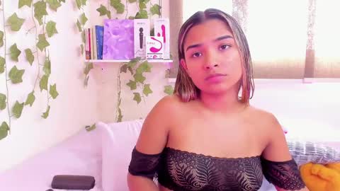 Anne online show from February 2025 08:58:02 PM