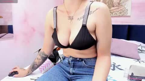 Anne online show from February 2025 03:02:02 AM