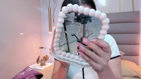 Anne online show from October 2025 03:31:02 AM