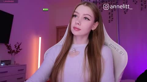 annelitt online show from December 2025 08:28:02 PM