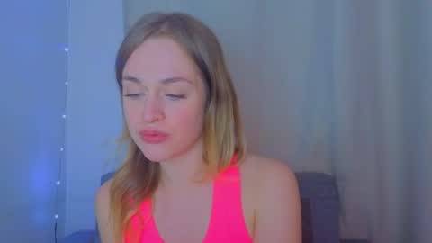 anneriver online show from April 2026 09:35:01 PM