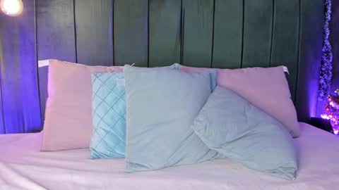 Anneth online show from December 2024 10:01:01 PM