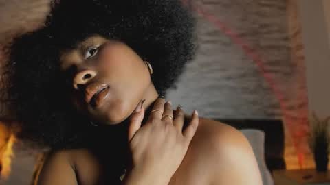 Anneth online show from November 2025 08:08:02 PM