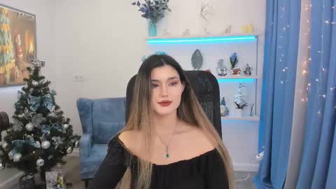 annetli online show from December 2025 07:19:02 PM