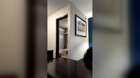 anngeeleena online show from March 2026 10:50:01 PM