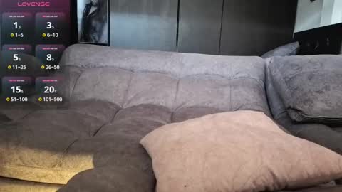 Anni online show from September 2025 09:20:02 PM