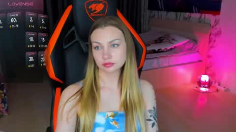 Snapshot of annie69kiss chatting on May 2026 10:38:02 PM Annie online show from May 2026 10:38:02 PM