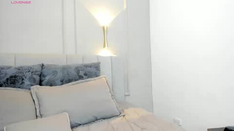 annie_20_ online show from January 2026 12:09:02 PM