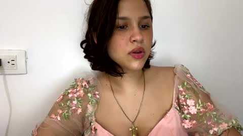 Snapshot of annie_catt_ chatting on December 2024 08:14:02 PM Annie online show from December 2024 08:14:02 PM