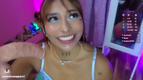 Snapshot of annie_couper chatting on February 2025 07:42:01 PM Annie online show from February 2025 07:42:01 PM