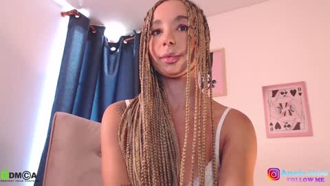 Snapshot of annie_es chatting on December 2024 02:33:01 PM Annie online show from December 2024 02:33:01 PM