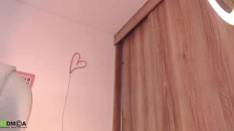 Snapshot of annie_es chatting on March 2025 12:50:02 PM Annie online show from March 2025 12:50:02 PM