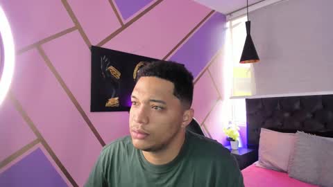 Annie lii online show from September 2025 12:38:02 PM