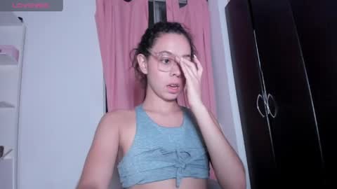 annie_rosse1017 online show from May 2026 03:02:01 AM