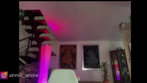 JEANNE no olvides seguirme dont forget follow me  uu online show from September 2025 09:58:01 PM