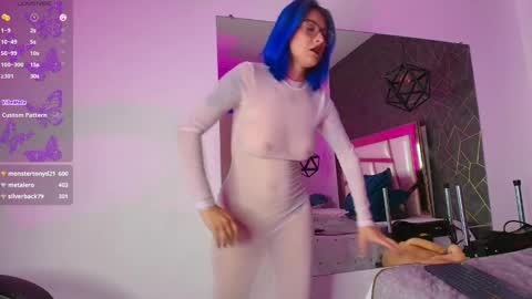 Annie  online show from December 2024 03:11:01 PM