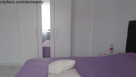 Annie online show from January 2025 01:08:02 PM