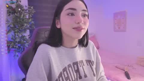 Cassandra online show from September 2025 05:51:02 AM