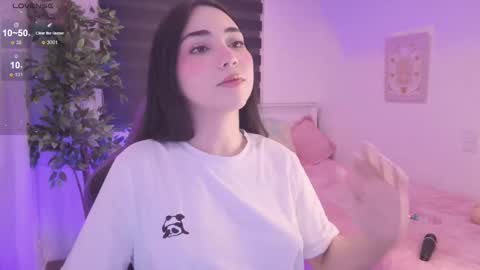 Cassandra online show from October 2025 06:34:02 AM