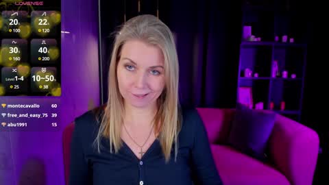 Annie online show from December 2024 12:03:01 PM