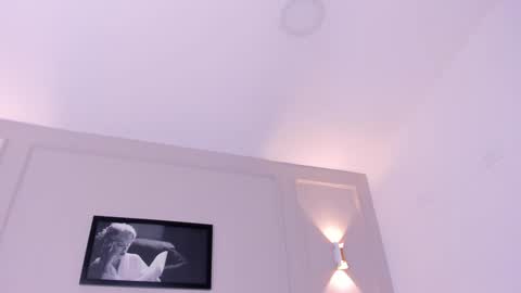 Annie online show from January 2025 03:28:01 PM