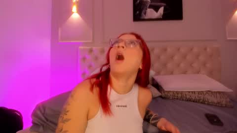 Annie online show from September 2025 12:16:01 PM