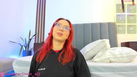 Annie online show from December 2025 12:14:02 PM