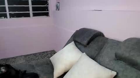 Snapshot of anniesparkle chatting on October 2025 12:32:01 AM Annie Sparkle online show from October 2025 12:32:01 AM