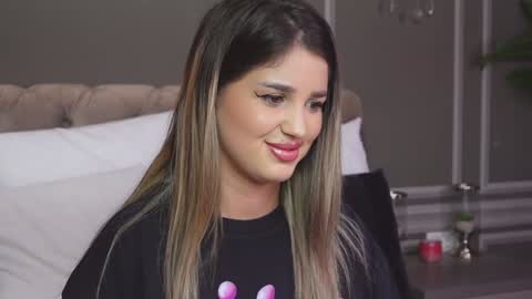 AnnieStyles online show from January 2025 10:37:02 AM