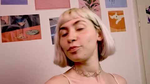 annietinky online show from December 2025 02:30:01 AM